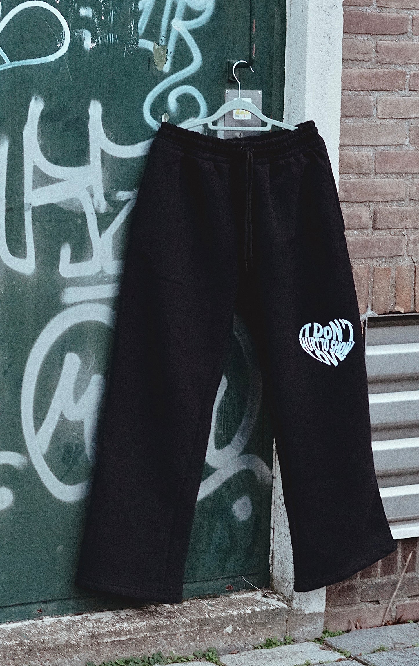 WC ’25 Heavyweight Baggy Sweatpants (Black)